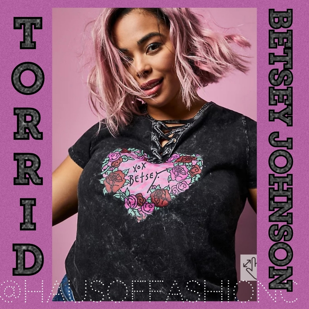 TORRID BETSEY JOHNSON Heart Lace-Up Black Mineral Wash Tee! NWT!